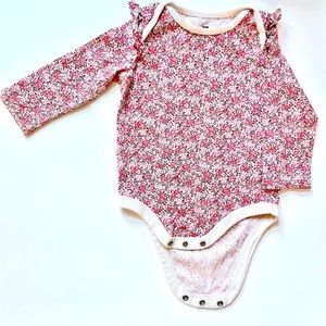 BabyGap 100% Organic Cotton Floral Ruffle Bodysuit, Size 6-12 months